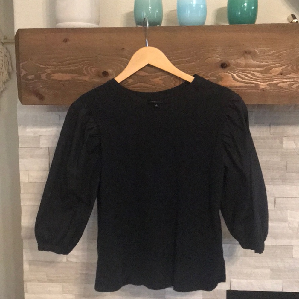 Long sleeve top with balloon sleeves